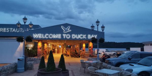 Duck Bay Hotel & Restaurant, Забронировать Отель Алекзандрия Озеро Лох-Ломонд