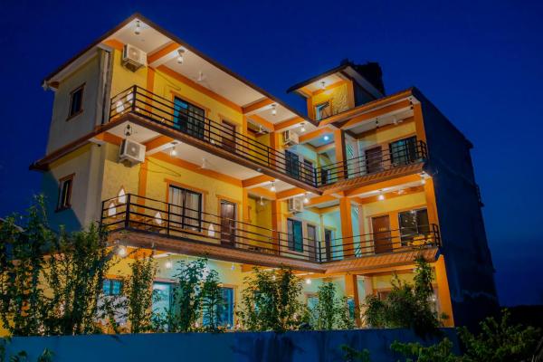 OYO 325 Chitwan Botique Hotel