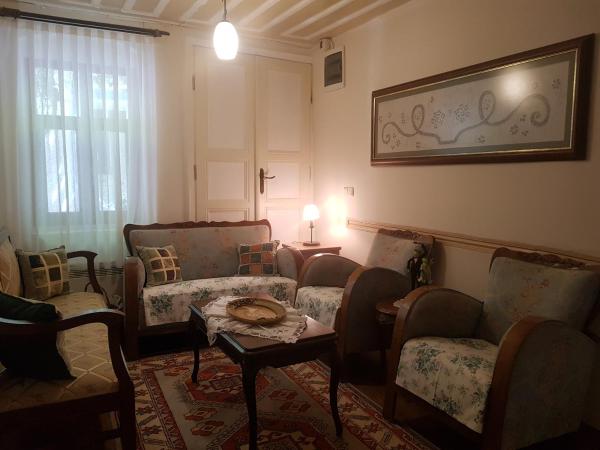 Nar Adaevi