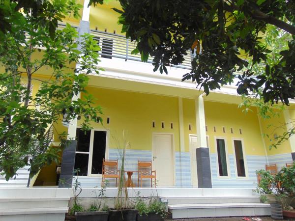 ZONA Homestay, Забронировать Гостевой дом Селонг Ломбок