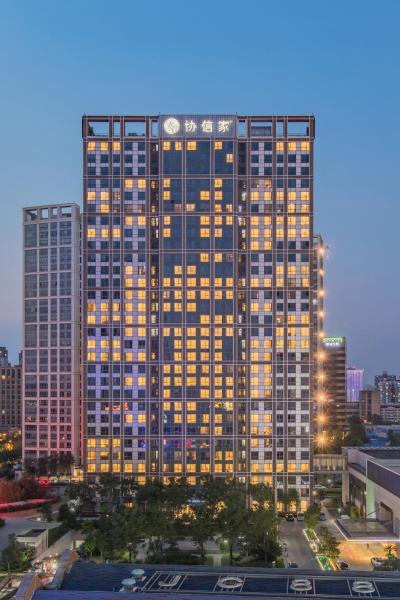Sincere Residence Changfeng - Changfeng Ecological Business District - Near Exit 3 of Changfeng Park Station on Subway Line 15