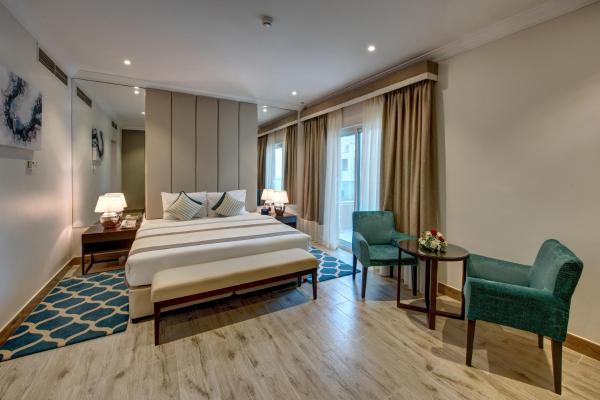 Richmond Greens Hotel