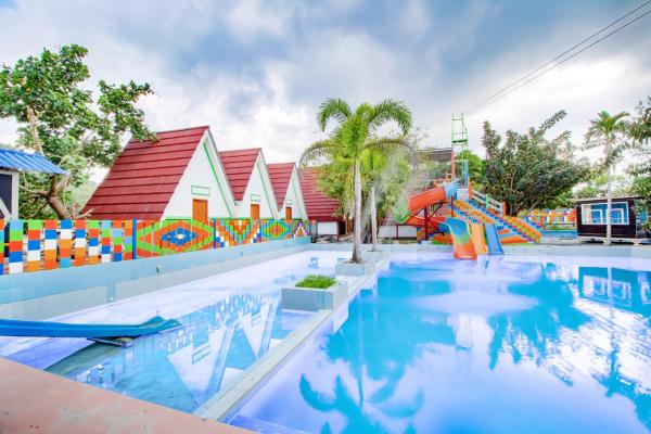 Pantai Suwuk River View Bungalow