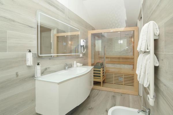 Marina Suites & Apartments 4 stelle S