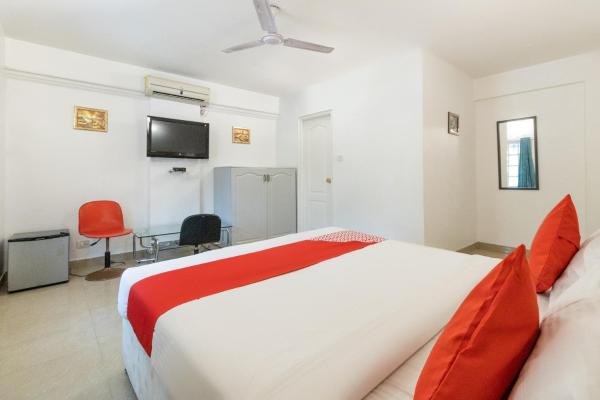 OYO 71720 Hotel Fiesta Grand