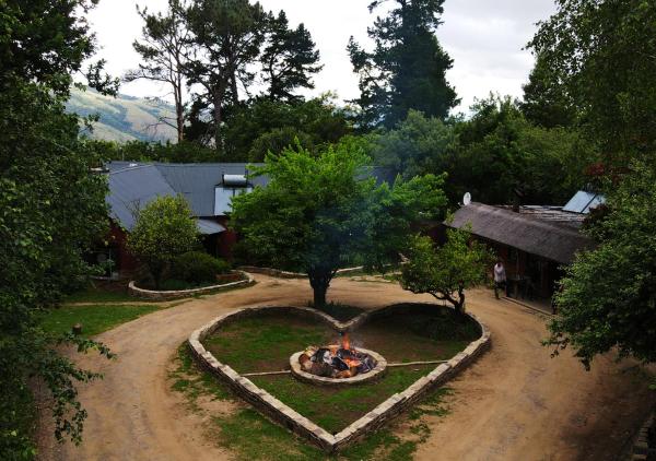 Away with the Fairies Nature Lodge and Backpackers, Забронировать Хостел Хогсбэк провинция Восточный Кейп
