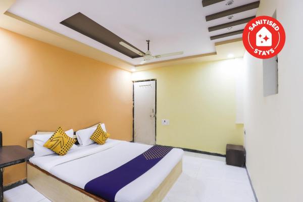 SPOT ON 66277 Hotel Sarovar Guest House