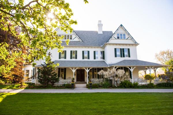 Grand Victorian