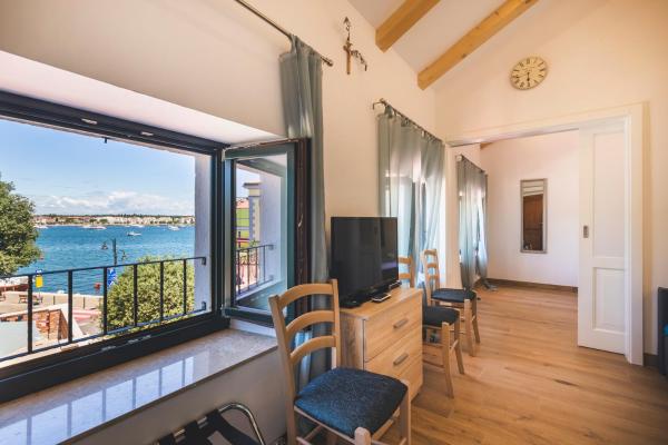 VINEA APARTMANI UMAG, Ulica G Garibaldia 2, Забронировать Отель Отели Umag Riviera 3 звезды, 3*