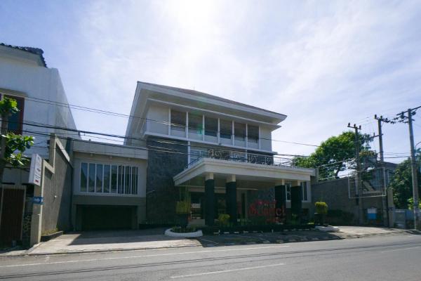 RedDoorz Plus near Universitas Negeri Makassar 2