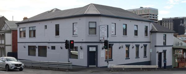 Hobarts Accommodation & Hostel