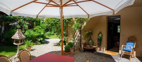 Côté Jardin, Chambres d’hôtes B&B, 预订 民宿 勒蓬德博瓦桑 奥弗涅大区