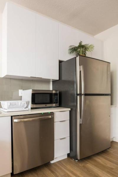 Centrally Located 1 BR and 2 BR Apts with Balcony by Frontdesk