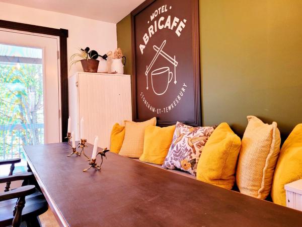 Motel Abricafé, Забронировать Мотель Стоунхем 