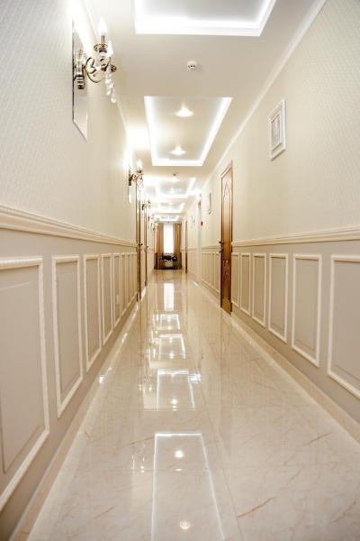 Отель София