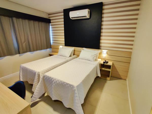 Mogano Express Hotel - PET FRIENDLY e ELETROPOSTO