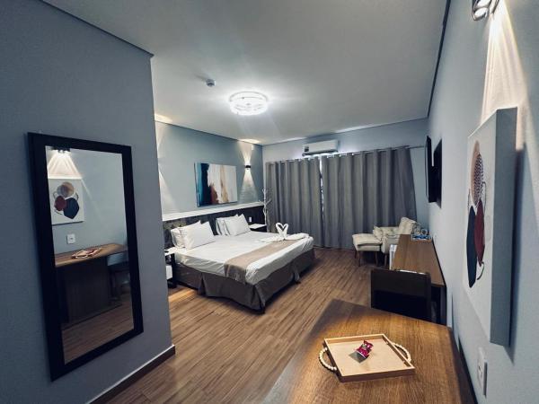 Charles Hotel