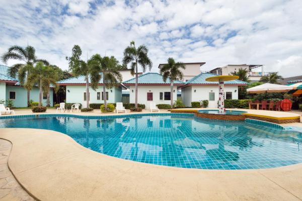 Rendezvous Resort Pattaya(รองเดวู รีสอร์ท พัทยา)
