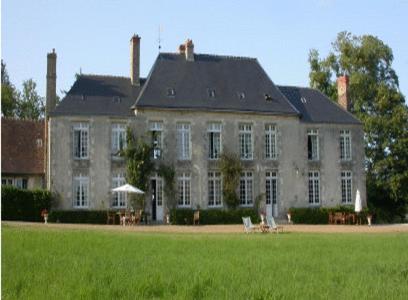 Château de Sarceaux, Забронировать Отель Алансон 