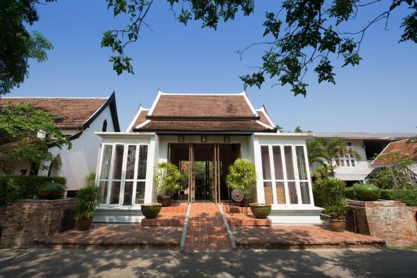 Tharaburi Resort