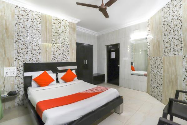Hotel Jasmine Paldi Ahmedabad