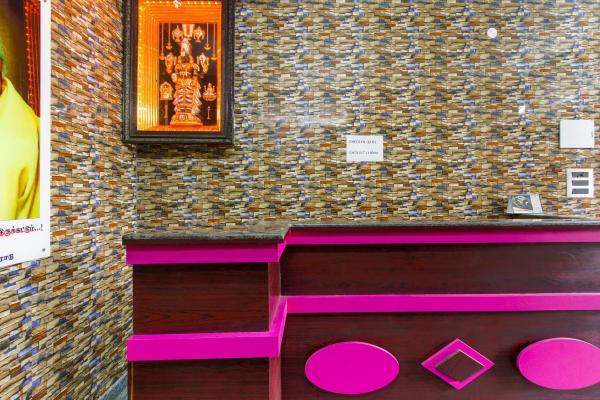 OYO 71800 Madras Guest House