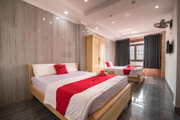 RedDoorz near Tan Son Nhat Golf 2