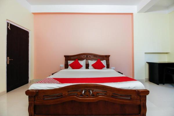Collection O 36138 Aditya Guest House 1