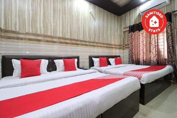 OYO 28409 Hotel Big City