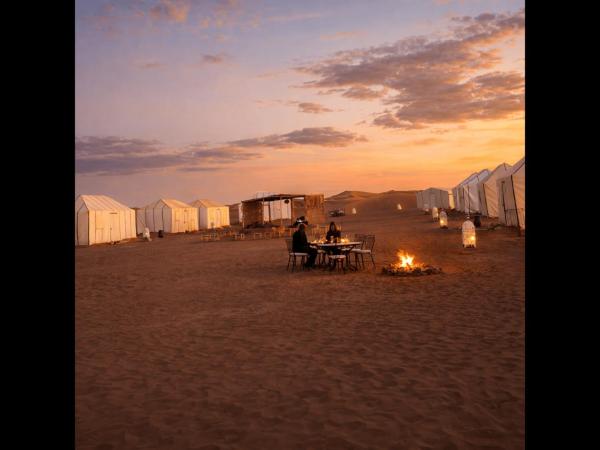 Chegaga Starlight Camp - Mhamid Desert Haven, Забронировать Шатёр Мхамид Варзазат