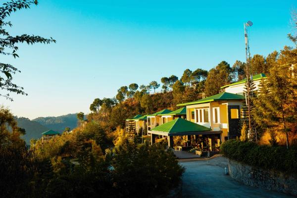 Suryavilas Luxury Resort & Spa, Забронировать Курортный отель Солан 