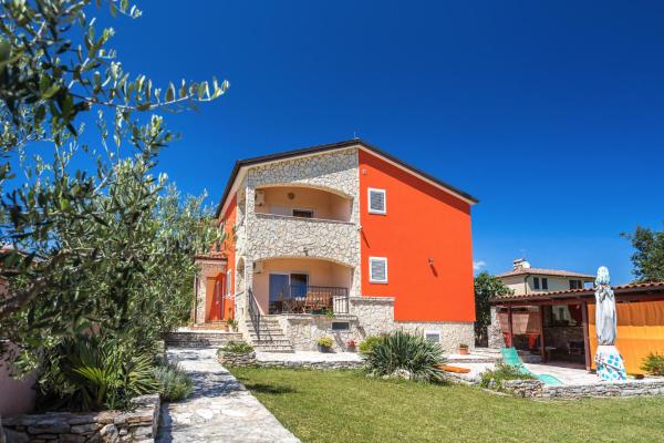 Apartments Villa Orange Медулин