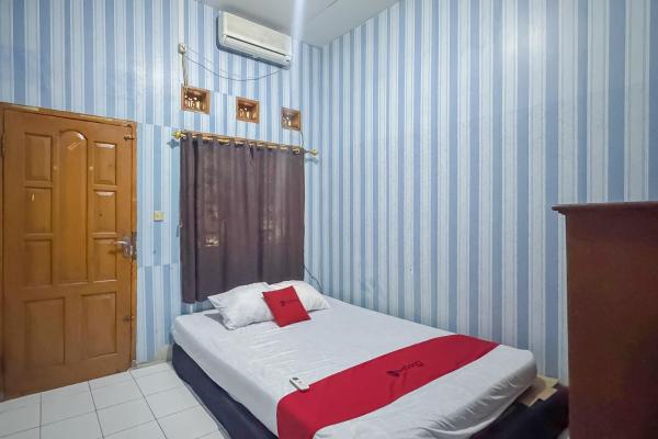 RedDoorz at Kuning GH Jatinangor