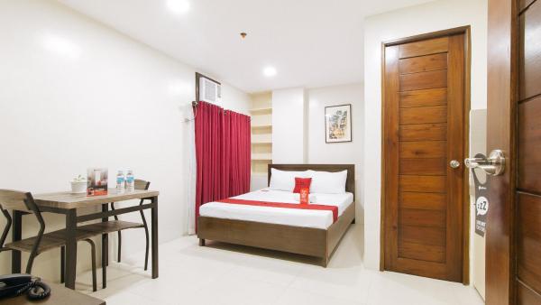 RedDoorz near Fernwoods Garden Quezon City