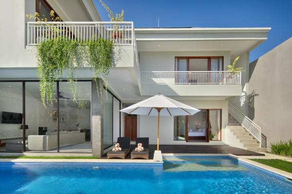 The Claremont Luxury Villas