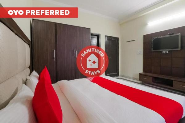 OYO 76117 Revive Premium Hotels