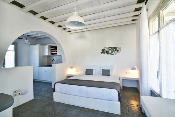 Myrto Bungalows