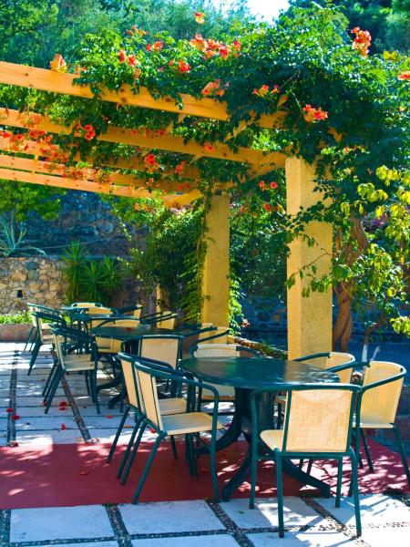 Hotel Molyvos II