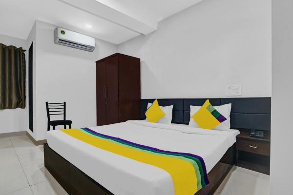 Itsy By Treebo - Utsav Suites