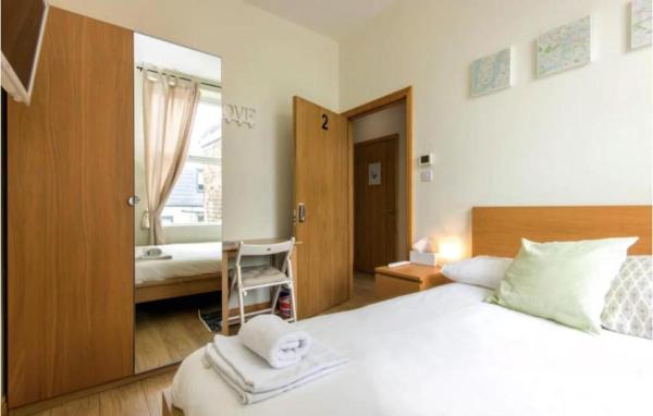 406 Harrow Rooms by Everywhere to Sleep London