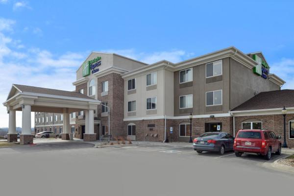 Holiday Inn Express Hotel & Suites Omaha West by IHG