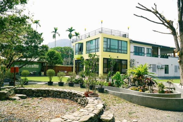 Hello Earnest Life Bed and Breakfast