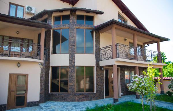 CASA ALEX SI ALEXIA, Забронировать Гостевой дом Jiblea Veche Вылча