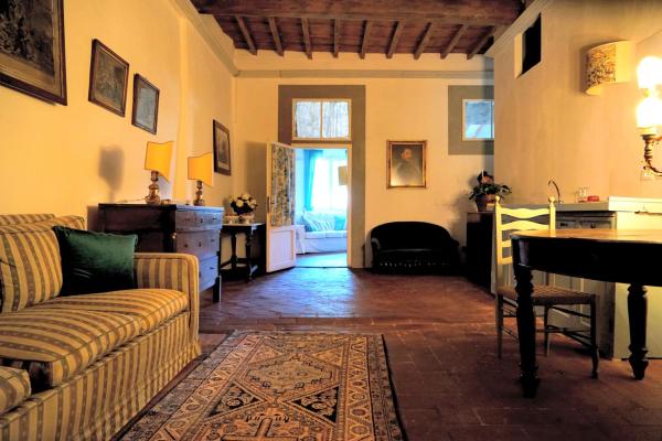 B&B Alla Corte dei Medici, Забронировать Отель «постель и завтрак» Санта-Мария-Новелла Флоренция