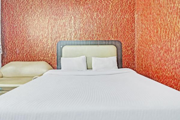 Oyo 37277 Hotel Moti Mahal