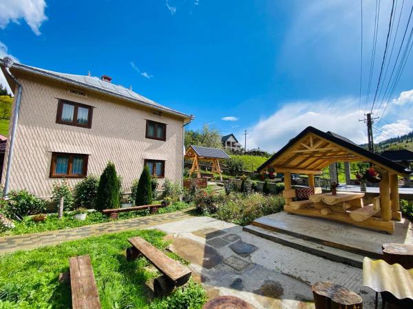 Casa Agroturistica Tarancuta din Vatra Moldovitei, Забронировать Гостевой дом Ватра Молдовицей Сучава