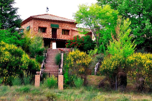 Hotel Royo Guarde-Puente Faco, junto al río Mundo, Забронировать Отель «постель и завтрак» Риопар-Вьехо 