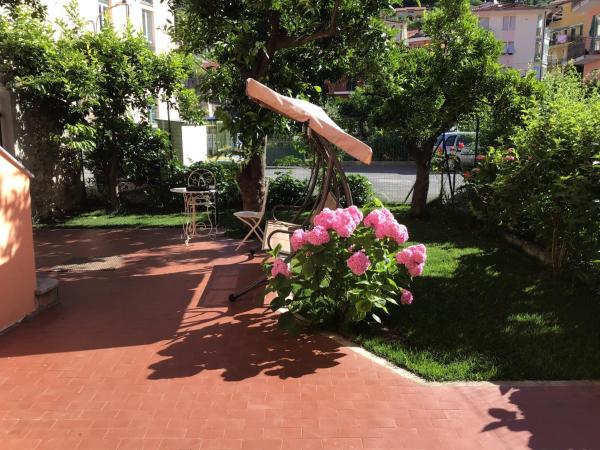 CASA LUIGIA ROOMS MTB in FINALBORGO Bike room, Забронировать Гостевой дом Гостевые дома Ривьера-делле-Пальме, Гостевой дом