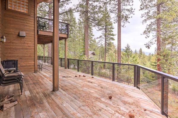 Mtn and Lake Views Incline Village Ski Chalet