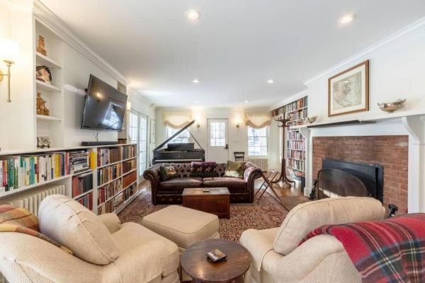 Beautifully Restored Home In Manchester Village, Забронировать Дом для отпуска Виллы Bromley Mountain, Вилла
